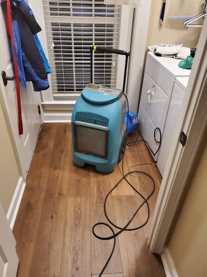 Commercial dehumidifier deployed for Crawl Space Restoration in North Salt Lake